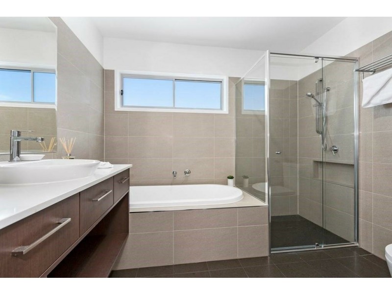 12 Trestles Avenue, Casuarina NSW 2487