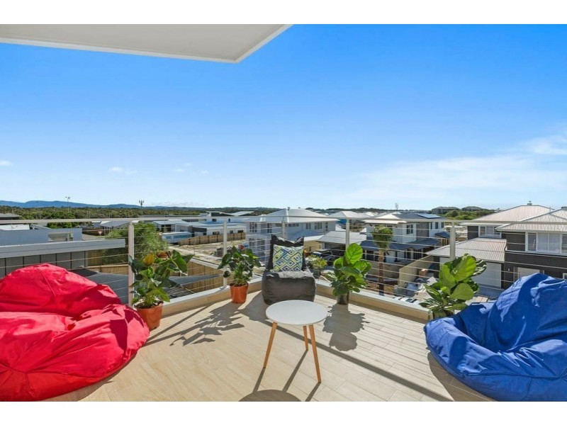 12 Trestles Avenue, Casuarina NSW 2487