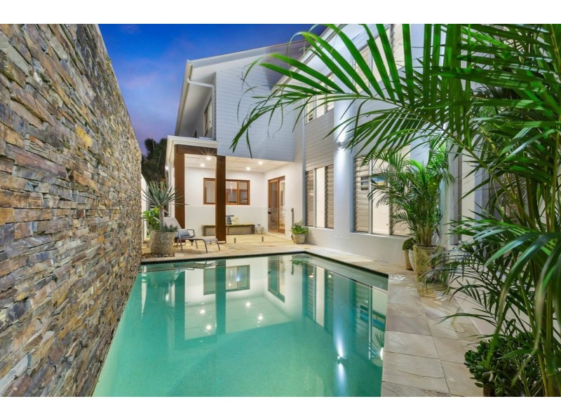 8 Hyndes Lane, Casuarina NSW 2487