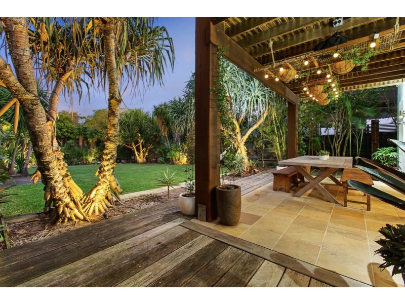 8 Hyndes Lane, Casuarina NSW 2487