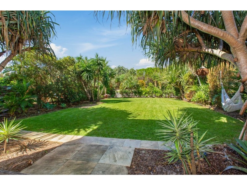 8 Hyndes Lane, Casuarina NSW 2487