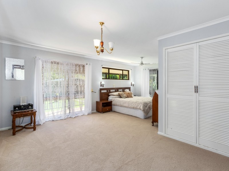 127 Smiths Creek Road, Uki NSW 2484