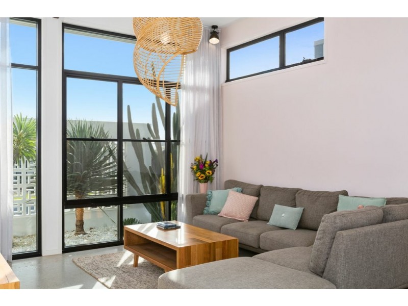 37 Lobelia Crescent, Casuarina NSW 2487