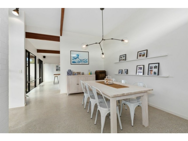 37 Lobelia Crescent, Casuarina NSW 2487