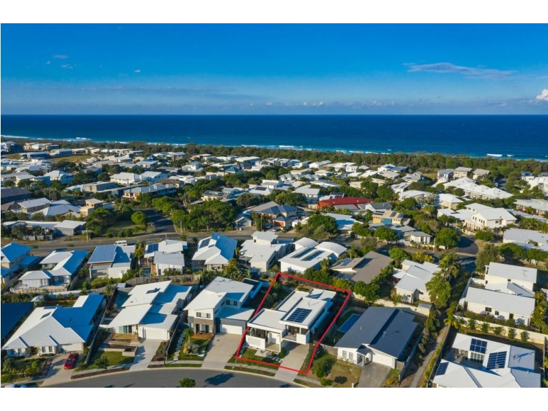 37 Lobelia Crescent, Casuarina NSW 2487