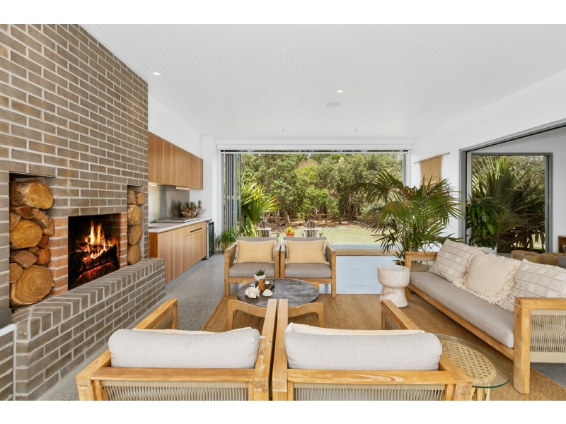 9 Cylinders Drive, Kingscliff NSW 2487