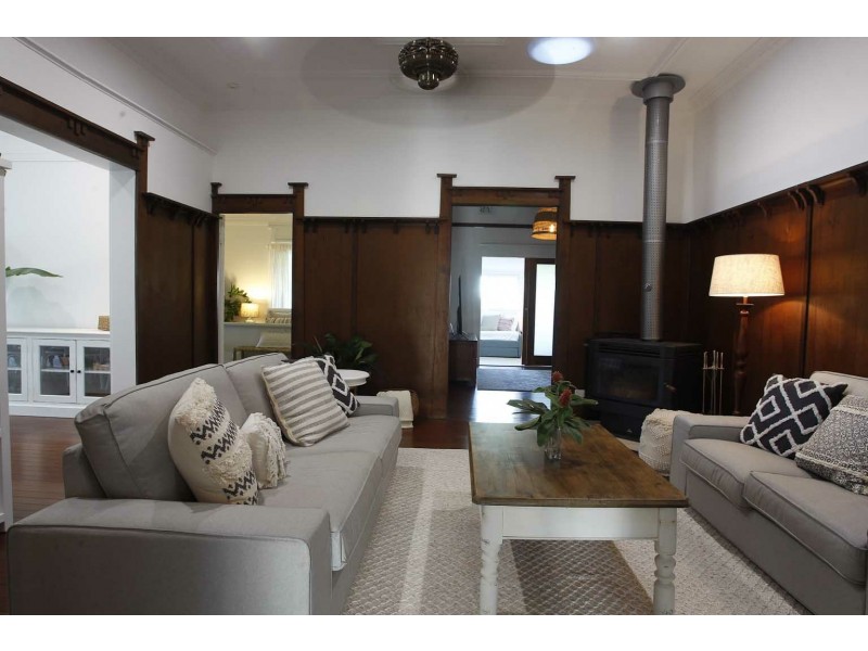 18 Riverside Drive, Tumbulgum NSW 2490