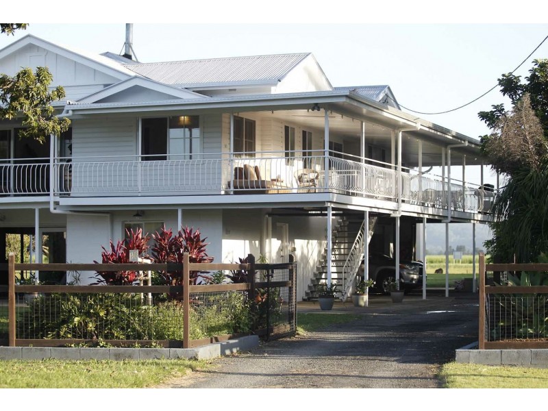 18 Riverside Drive, Tumbulgum NSW 2490