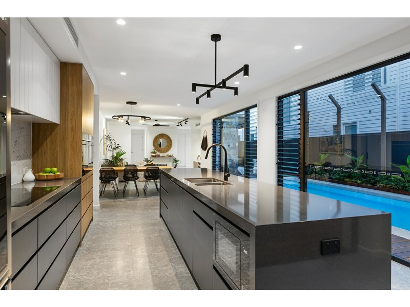 33 She-Oak Lane, Casuarina NSW 2487