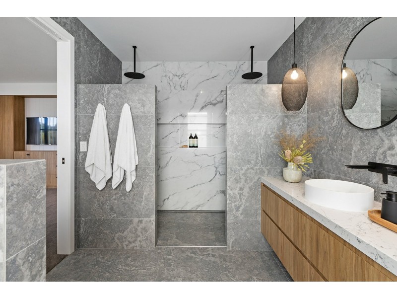 33 She-Oak Lane, Casuarina NSW 2487