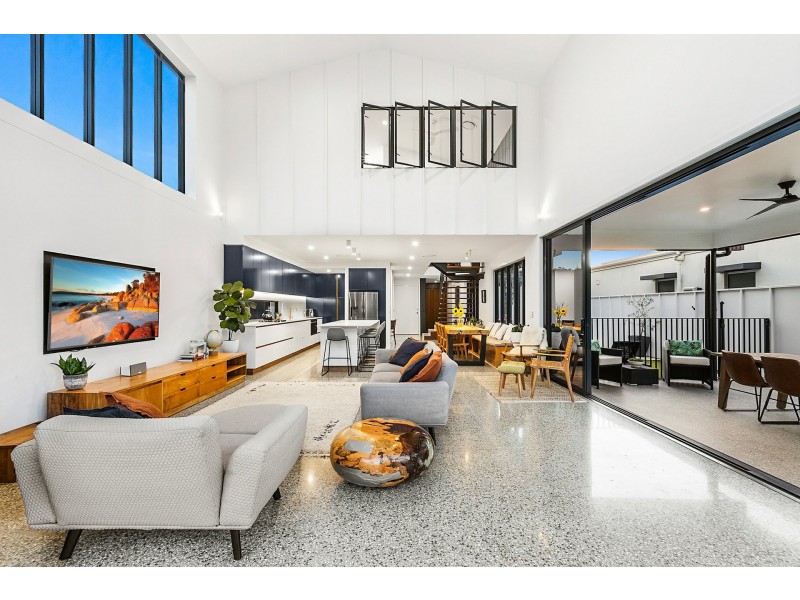 7 Sea Eagle Court, Casuarina NSW 2487