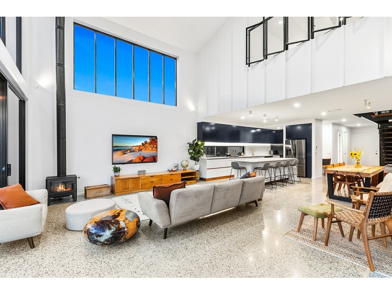 7 Sea Eagle Court, Casuarina NSW 2487