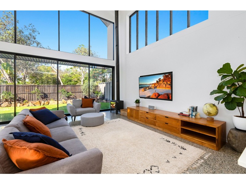 7 Sea Eagle Court, Casuarina NSW 2487