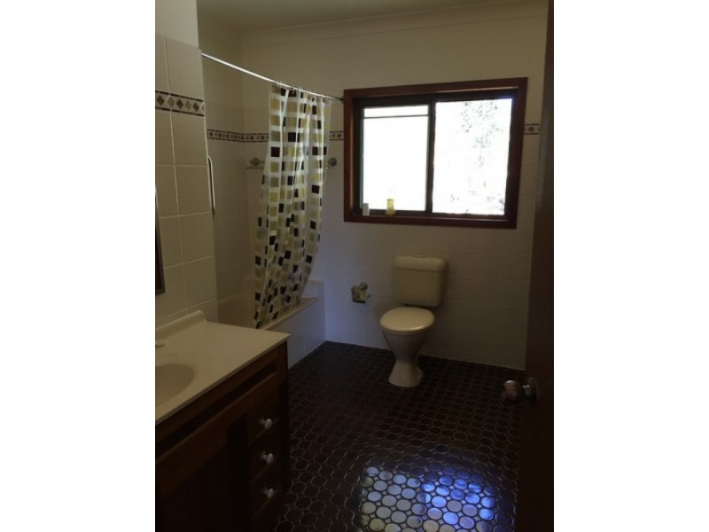 4 Hindmarsh Rd, Nunderi NSW 2484