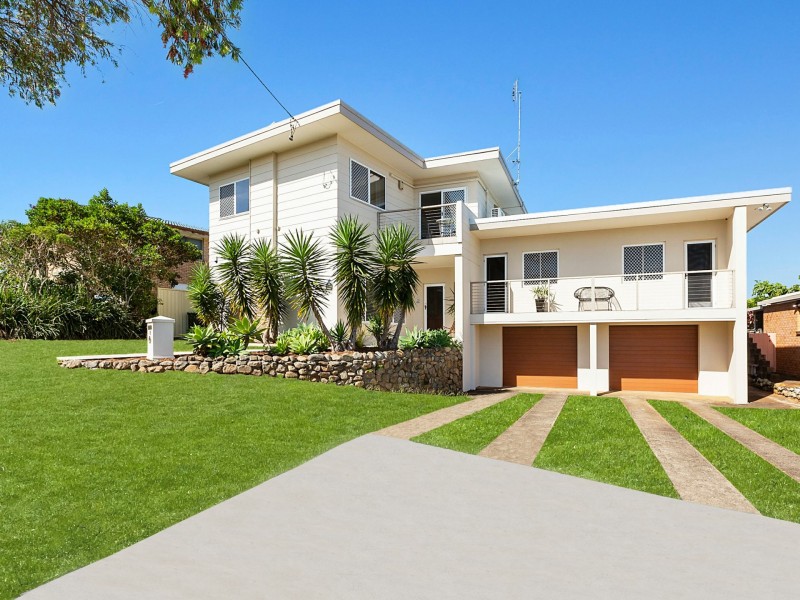 18 Summit Drive, Banora Point NSW 2486