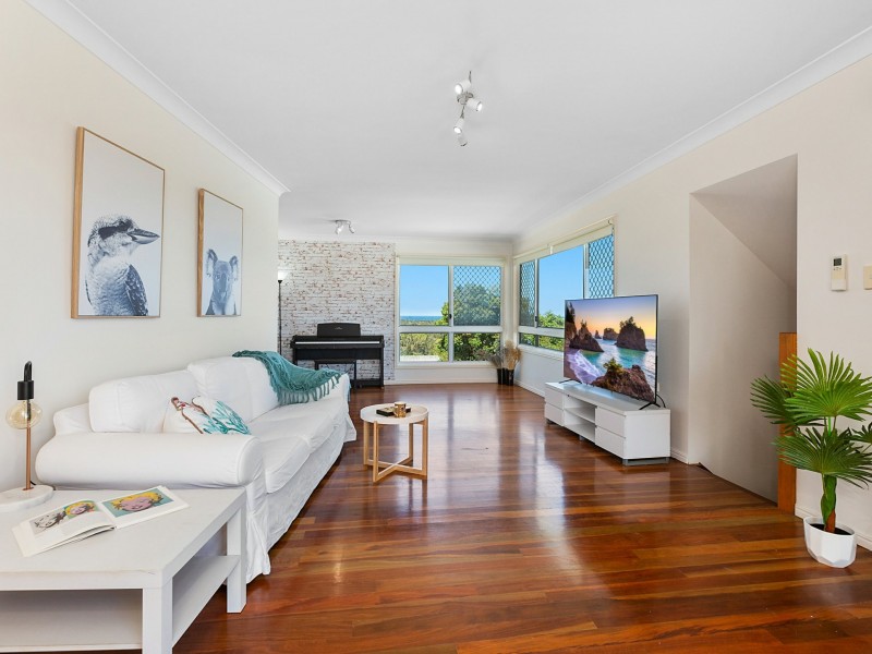 18 Summit Drive, Banora Point NSW 2486