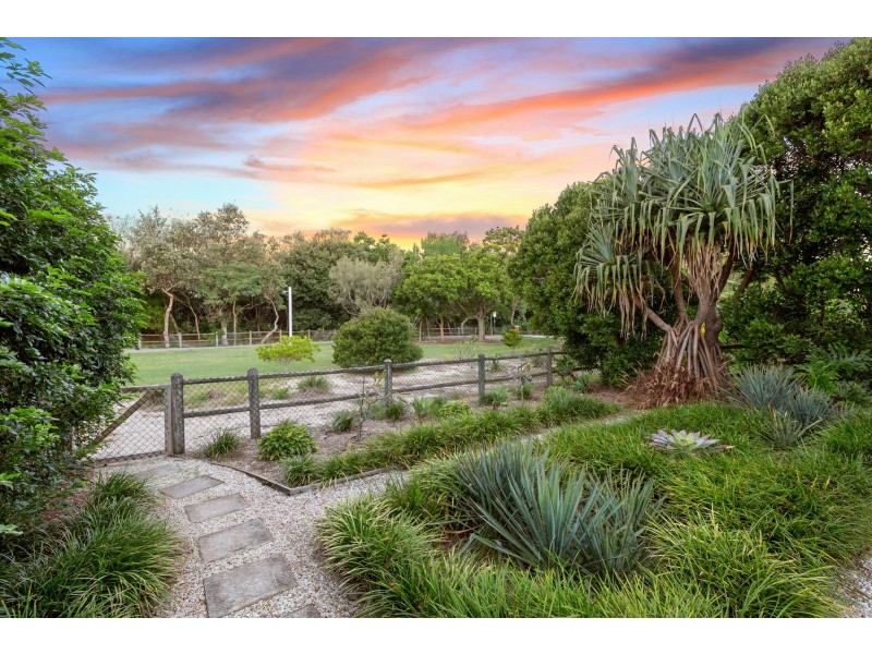 4 Eclipse Lane, Casuarina NSW 2487