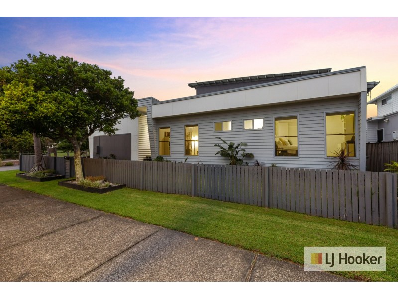 14 Dianella Drive, Casuarina NSW 2487