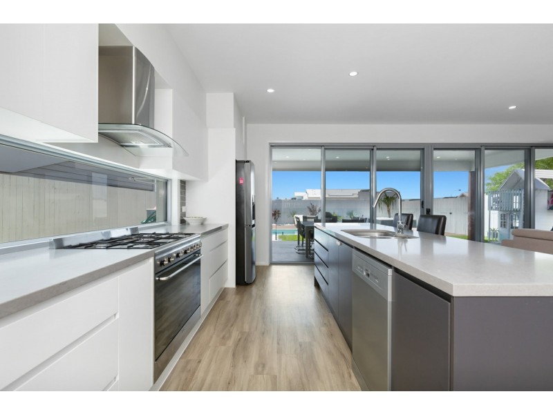 14 Trestles Avenue, Casuarina NSW 2487