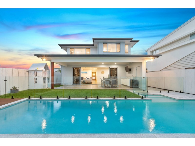 14 Trestles Avenue, Casuarina NSW 2487