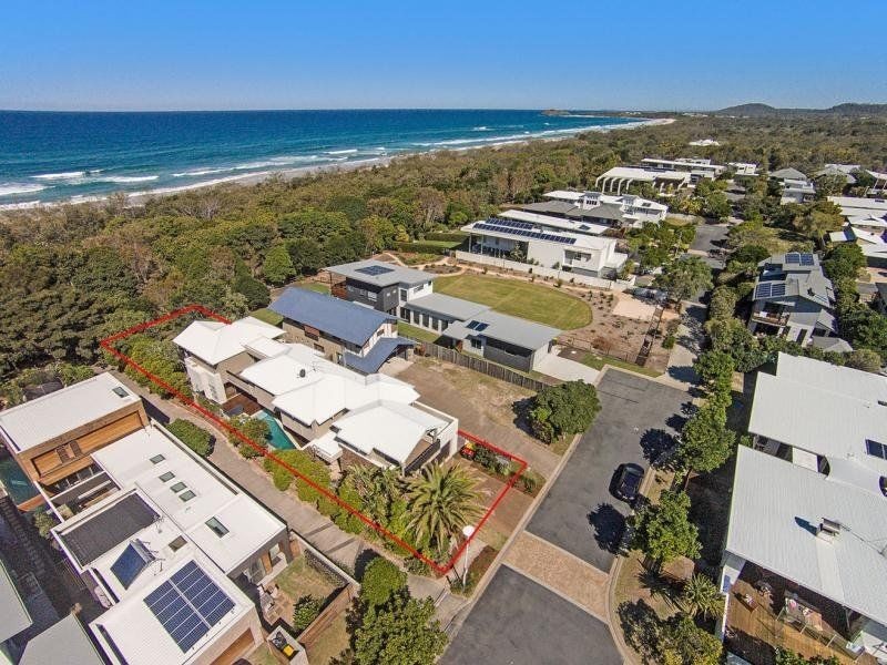 8 Bozier Court, Casuarina NSW 2487