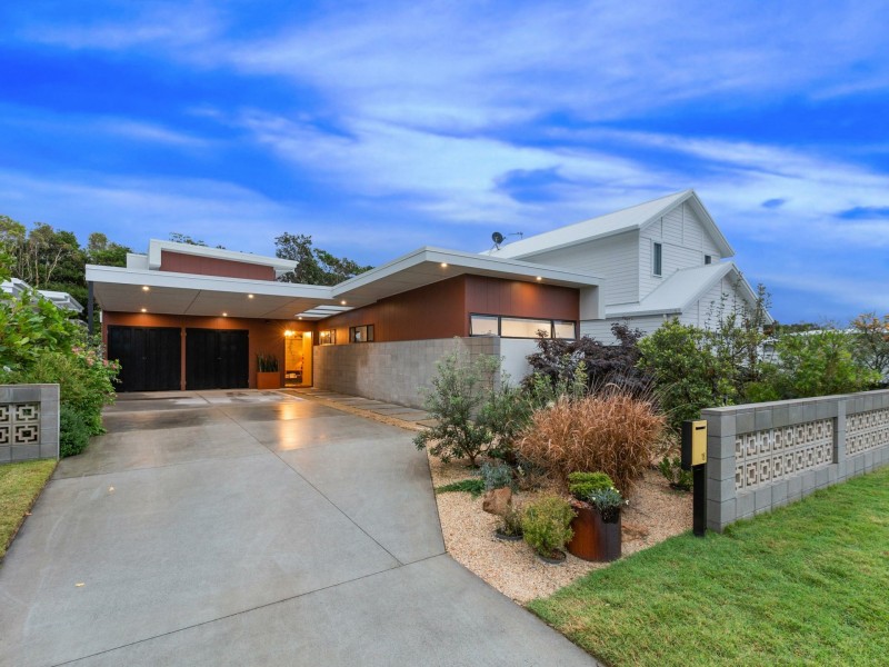 16 Sea Eagle Court, Casuarina NSW 2487