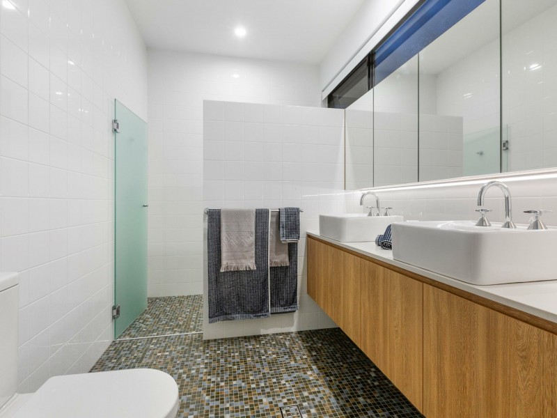 16 Sea Eagle Court, Casuarina NSW 2487