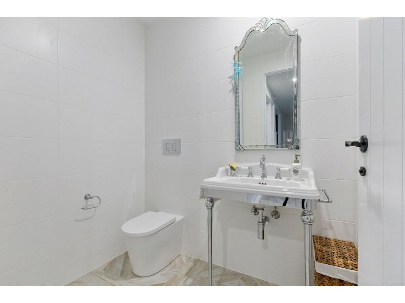 35 Daybreak Boulevard, Casuarina NSW 2487