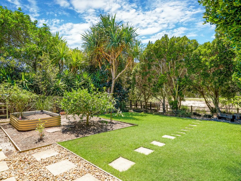 17 Beech Lane, Casuarina NSW 2487