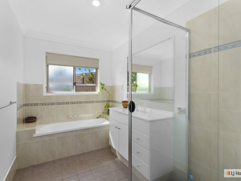 2/4 Tathra Street, Pottsville NSW 2489