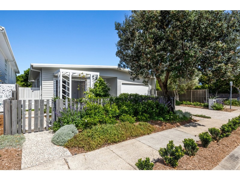 33 Collins Lane, Casuarina NSW 2487