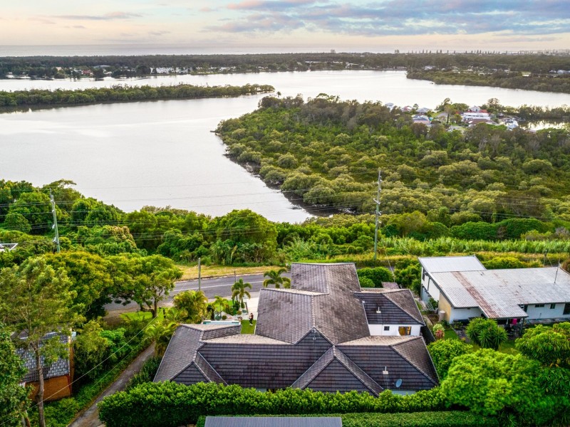21 Old Ferry Road, Banora Point NSW 2486