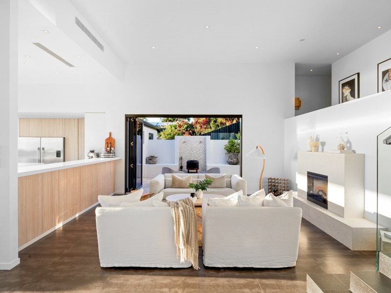 21 Old Ferry Road, Banora Point NSW 2486