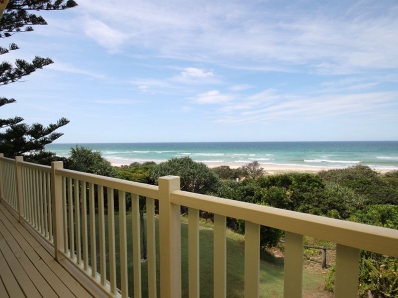 14 Tweed Coast Road, Hastings Point NSW 2489