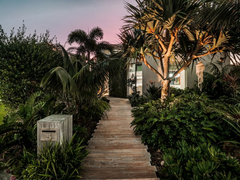 5 Eclipse Lane, Casuarina NSW 2487