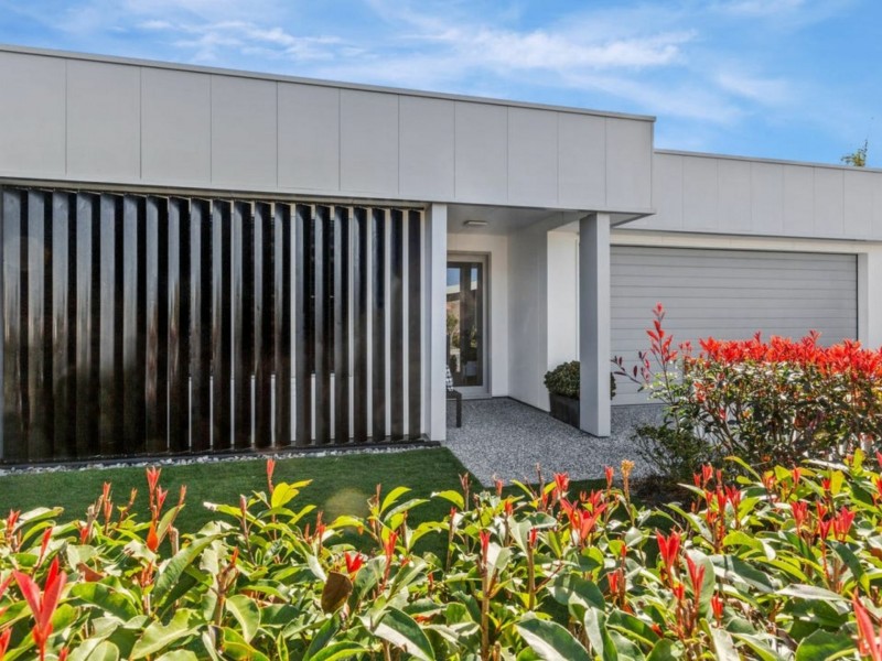 6 Sea Eagle Court, Casuarina NSW 2487