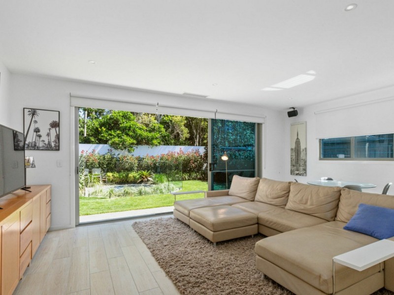 6 Sea Eagle Court, Casuarina NSW 2487