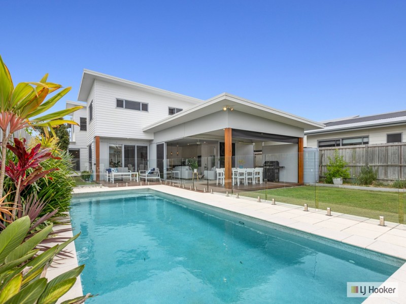 10 Daybreak Boulevard, Casuarina NSW 2487