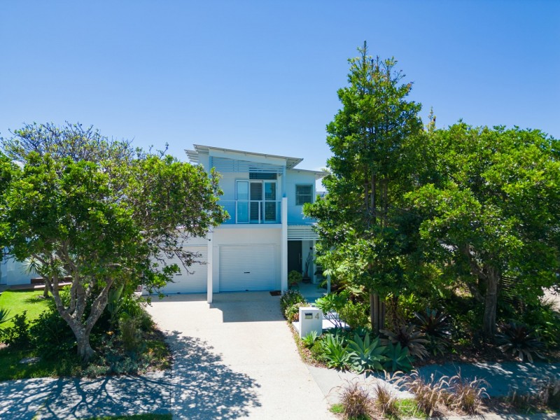 4 Dianella Drive, Casuarina NSW 2487