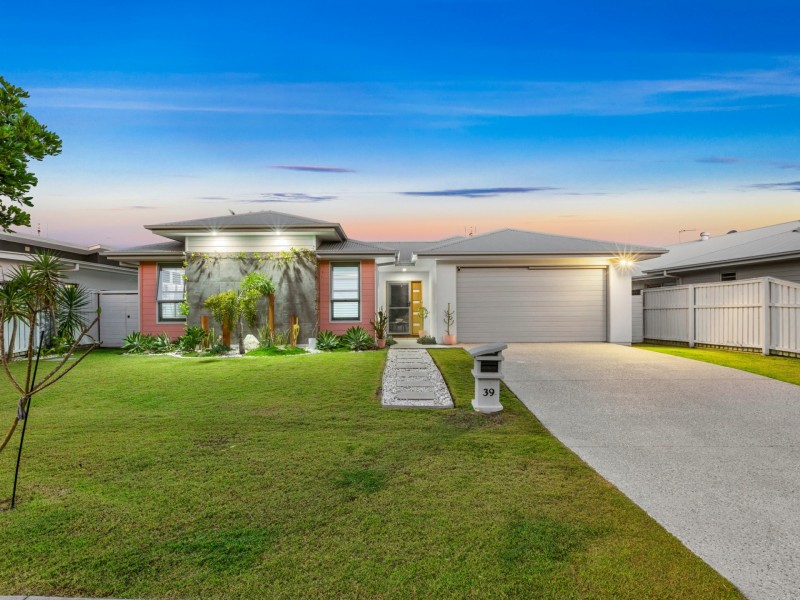 39 Laceflower Parade, Casuarina NSW 2487