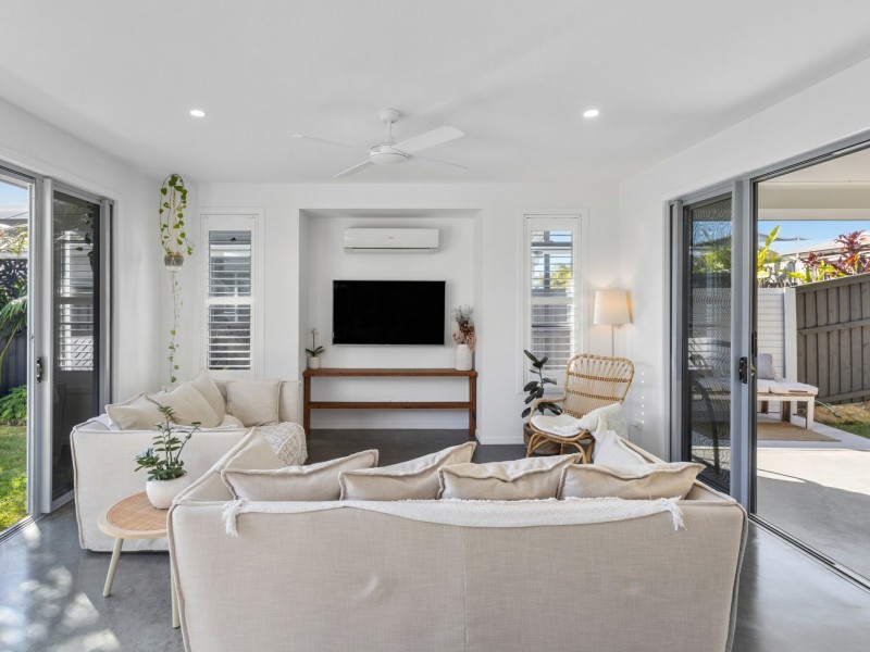 39 Laceflower Parade, Casuarina NSW 2487