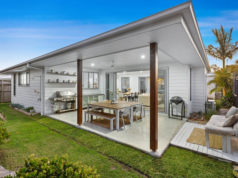39 Laceflower Parade, Casuarina NSW 2487