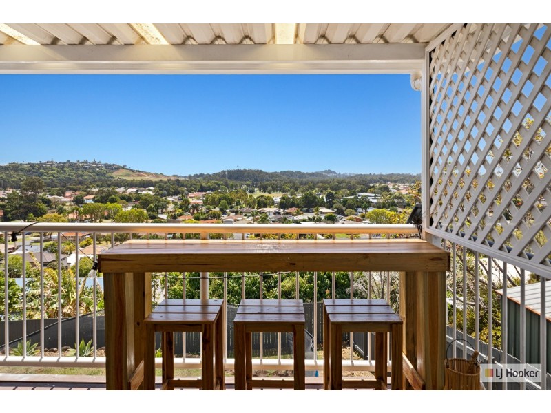 8 Jarrah Place, Banora Point NSW 2486