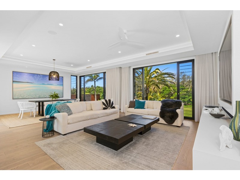 83 Cylinders Drive, Kingscliff NSW 2487