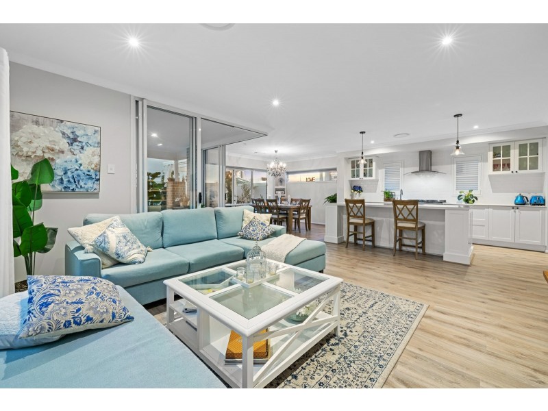 12 Black Wattle Circuit, Casuarina NSW 2487