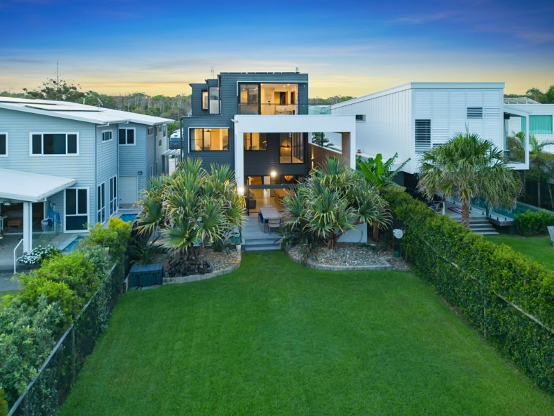 749 Casuarina Way, Casuarina NSW 2487