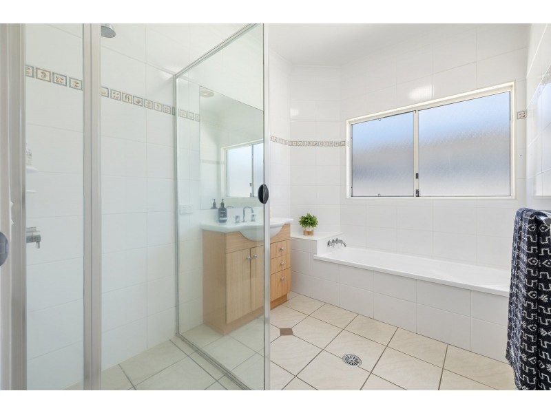 2/588 Casuarina Way, Casuarina NSW 2487