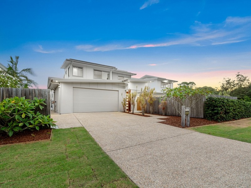 17 Laceflower Parade, Casuarina NSW 2487