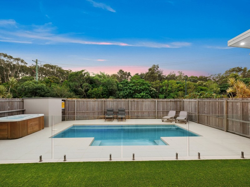 17 Laceflower Parade, Casuarina NSW 2487