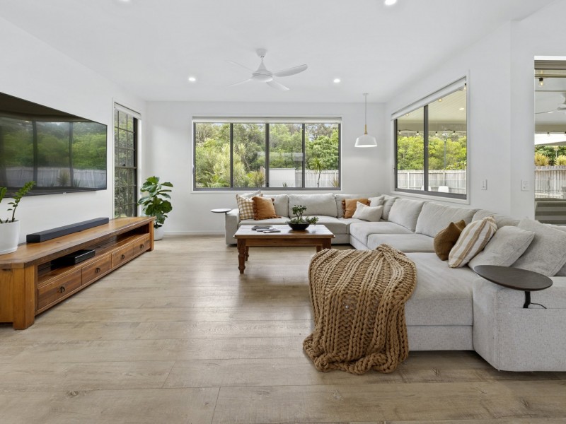 17 Laceflower Parade, Casuarina NSW 2487